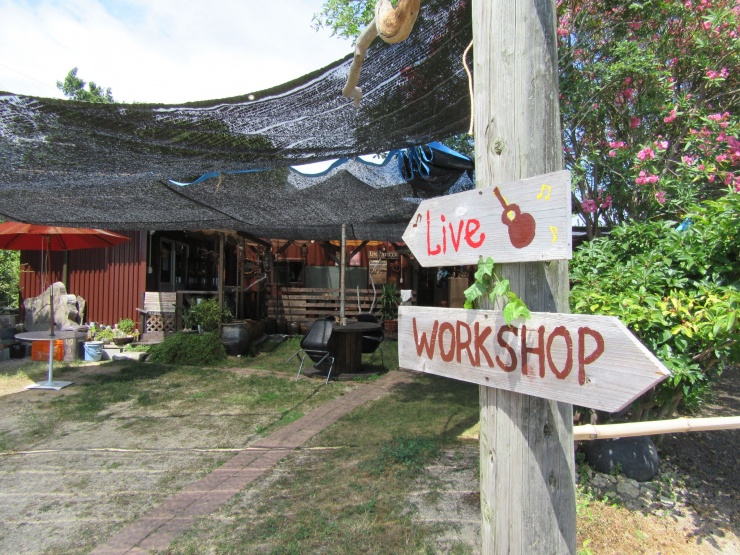 昼食場所のキッチン・リタさん。