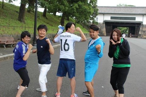 １１ 月３日皇居ラン「日の丸チャリティーラン」