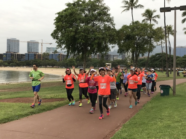 ホノルルマラソンツアー中　プログラムの様子（イメージ）