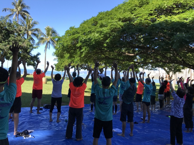 ホノルルマラソンツアー中　プログラムの様子（イメージ）