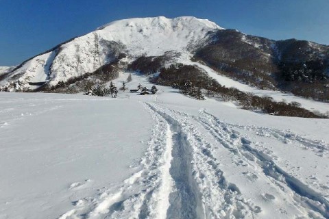 ≪ワンデルング≫［滋賀］白銀の頂をめざす！滋賀県最高峰「伊吹山」（日本百名山）【上（中）級】