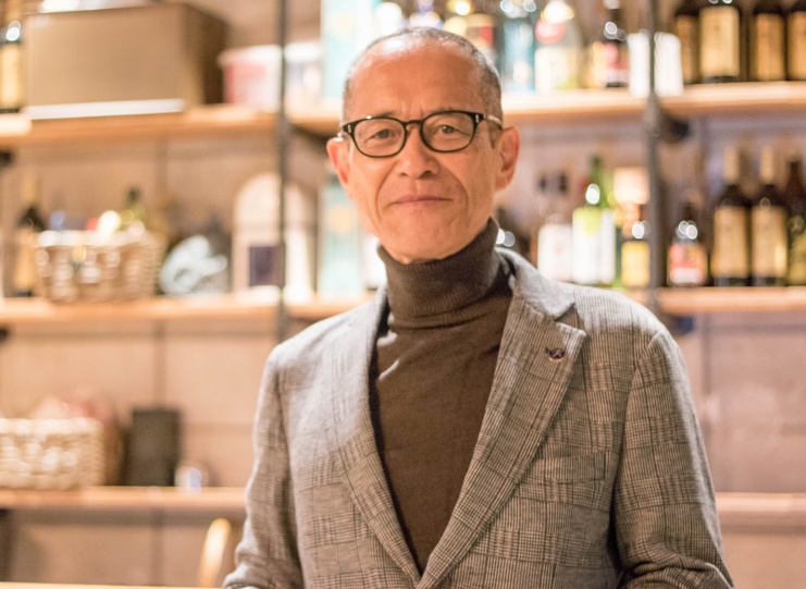 主催者です。開催中、途中の名所で披露する漫談観光ガイド、懐メロ歌唱、落語小噺がリピーターを増やしています。