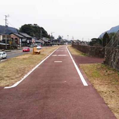 美しい木曽川沿いを走る。ロマンチック街道コース（美濃加茂市）