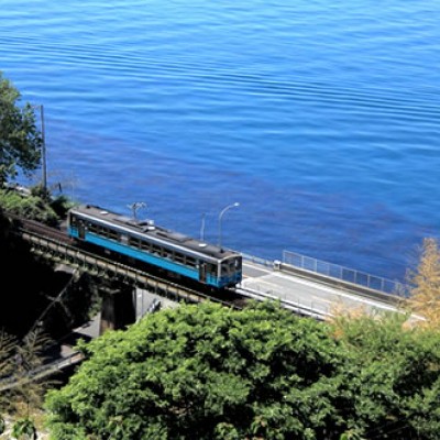 瀬戸内海に沿って「夕やけこやけライン」コース（伊予市）