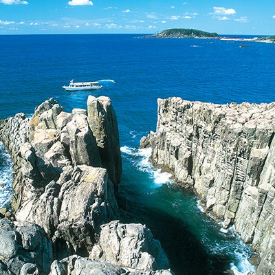 日本随一の奇勝・東尋坊をのぞくドキドキコース（坂井市）