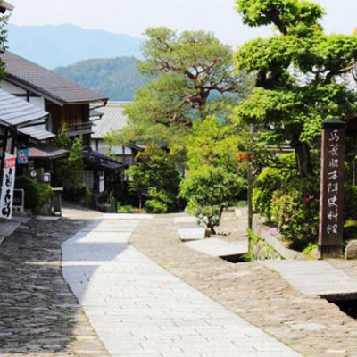 江戸時代の旅人気分で！馬籠宿場町ランコース（中津川市）