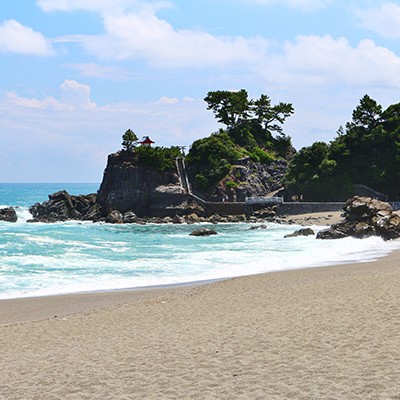 高知の魅力満載！霊山・五台山竹林寺～桂浜コース（高知市）