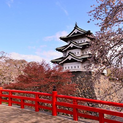 城を眺めて自在に走る！弘前城・弘前公園コース（弘前市）