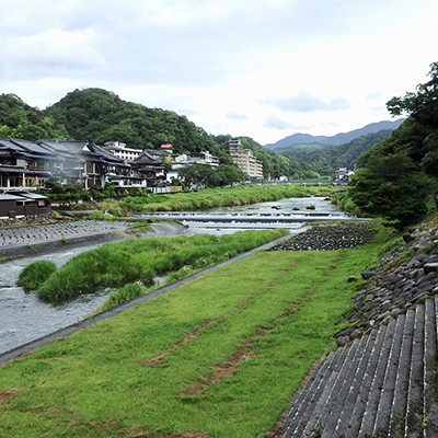 三朝（みささ）温泉「三朝高原のみち」を走るコース（三朝町）