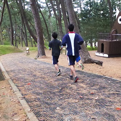 木陰でクロカン、光が丘公園コース（酒田市）