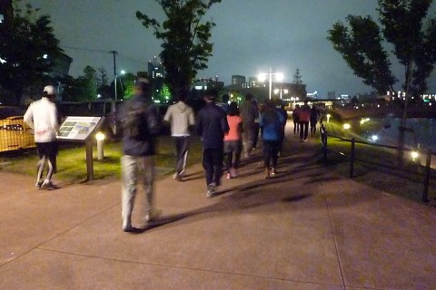 走り方を意識したランニング教室（環水公園）