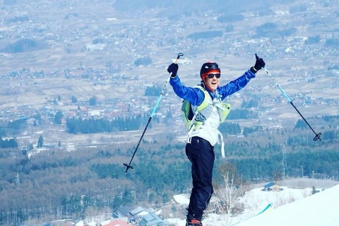 《雪深き奥信濃の秘境を堪能する》旅するスキー