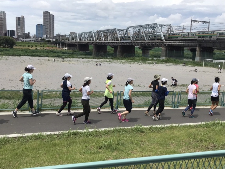 多摩川河川敷にて