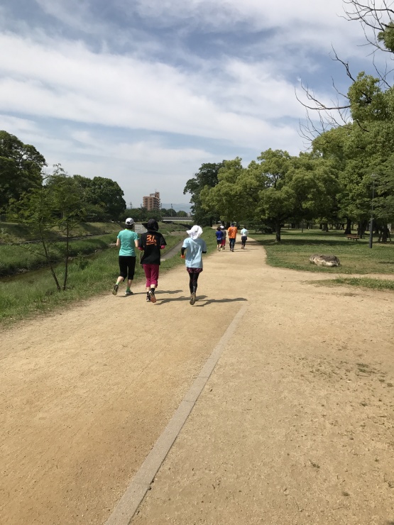 自分のペースで速く走ったり、ゆっくり走ったり調整できます