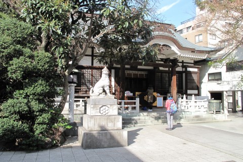 日本でも屈指のパワースポット「神田明神」から北千住へ！新緑の街道を歩くコース