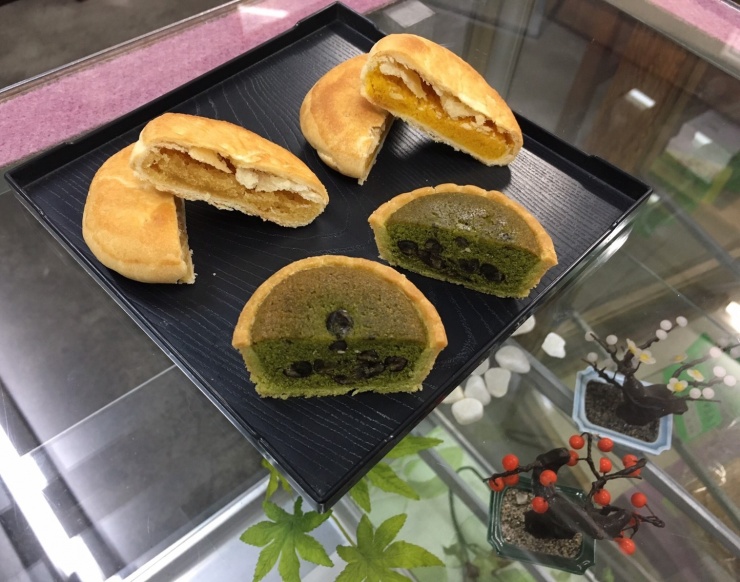 青木東洋堂　抹茶タルト、サツマイモパイ、かぼちゃパイ