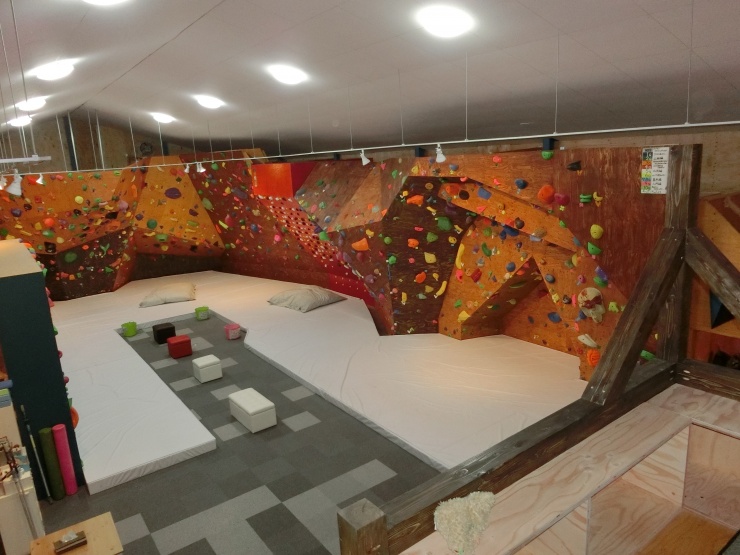 愛媛クライミングジムiTTE