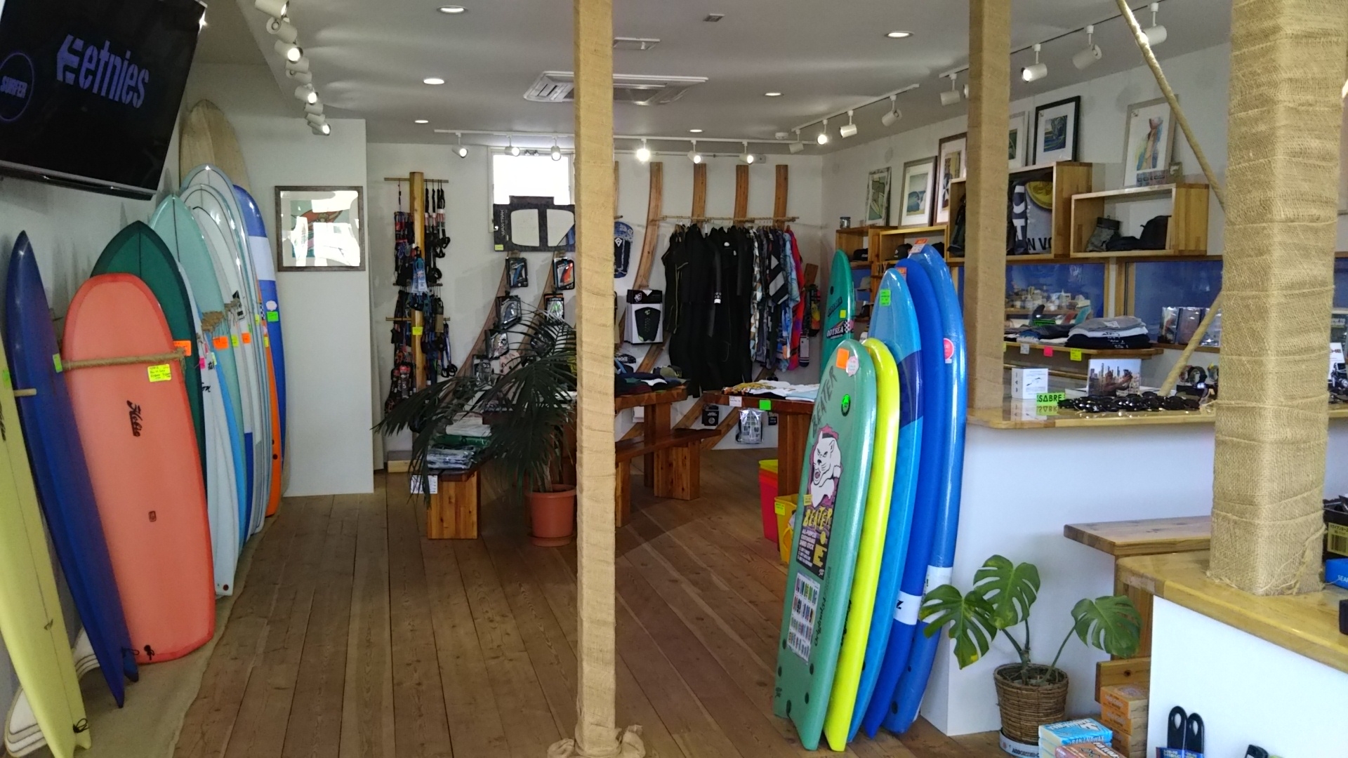 FIX SURF SHOP（フィックスサーフショップ） | e-moshicom（イー