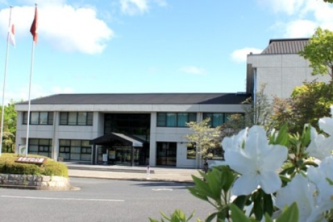 まきがね公園体育館