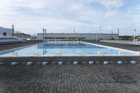 鳥栖市民プール