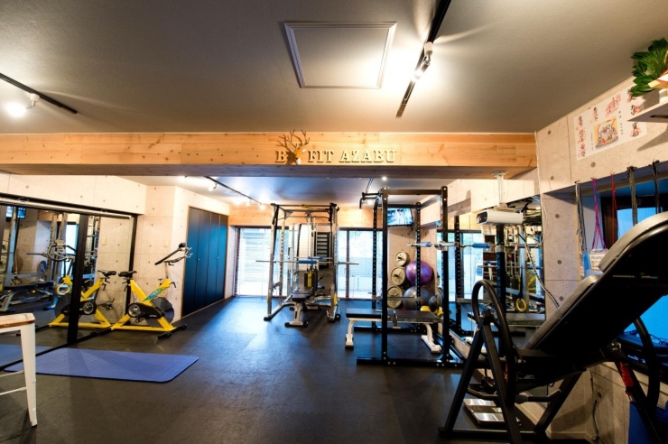 Ｂ‐ＦＩＴ・ＡＺＡＢＵ