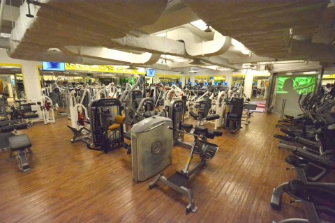 ゴールドジム銀座中央