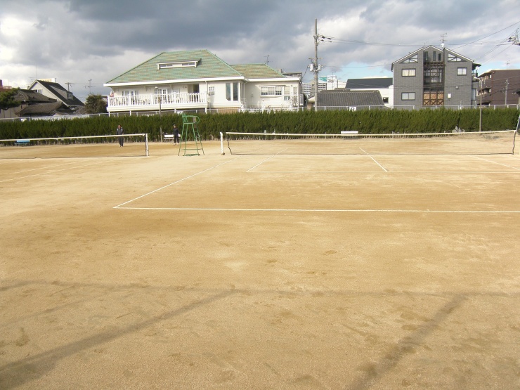 東大阪市立／三ノ瀬公園軟式庭球場