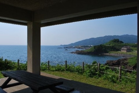 感動の白神山地と日本海を臨む大間越街道を巡る道