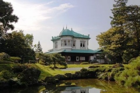 生垣と庭園散策コース