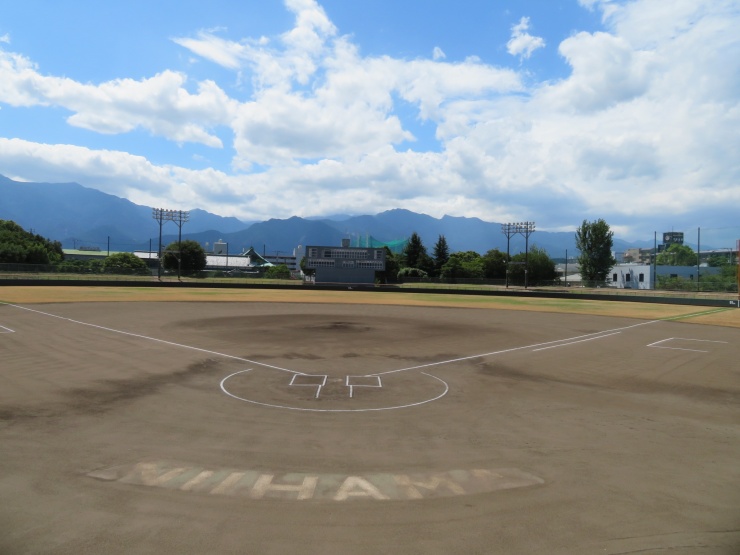 新居浜市営野球場