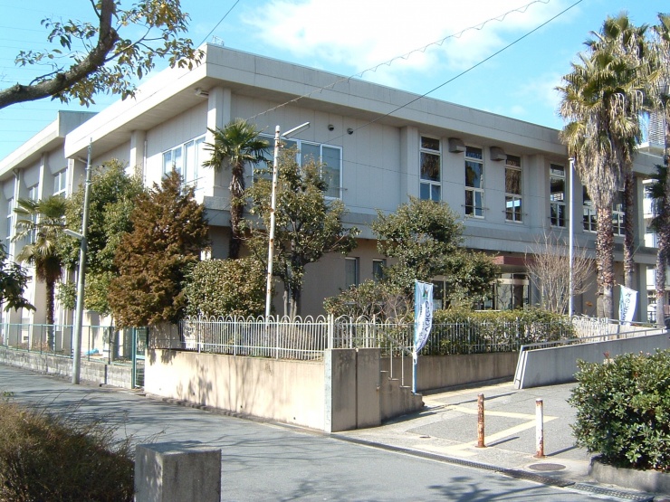 尼崎市スポーツ振興事業団／武庫体育館