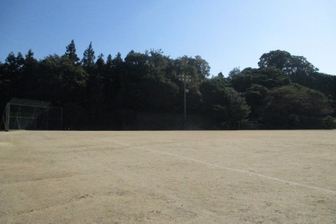 今治市営亀岡地区公園運動場