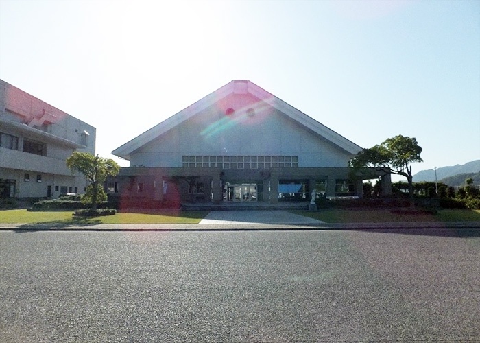 今治市営伯方体育センター