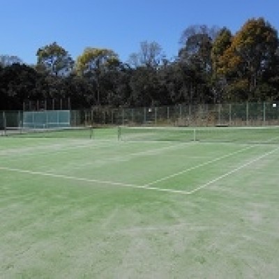 七曲公園　庭球場