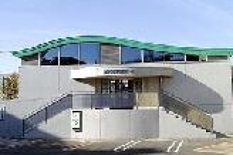 市営岡田プール