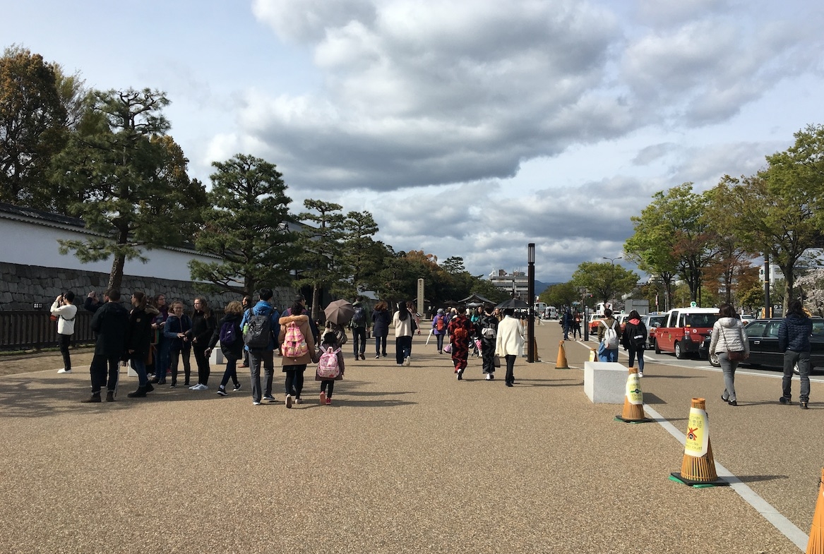 フルマラソンスピード強化 世界遺産二条城 練習会 14 10キロ サトウ練習会 E Moshicom イー モシコム