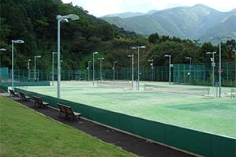 丸山公園南庭球場