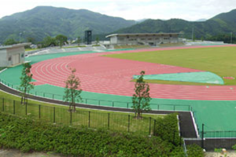 丸山公園陸上競技場（ガイヤスタジアム）