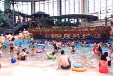 鶴見緑地プール