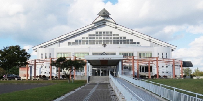 若美総合体育館