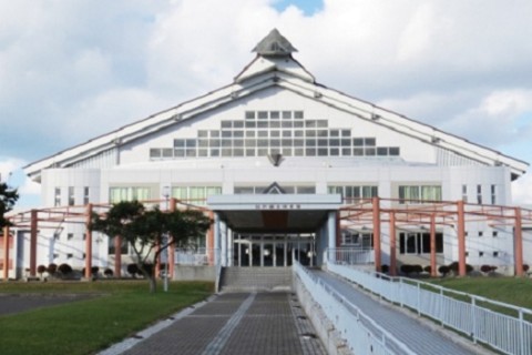 若美総合体育館