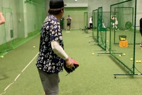 【野球好き集まれ!!】等々力屋内練習場 平日合同練習会