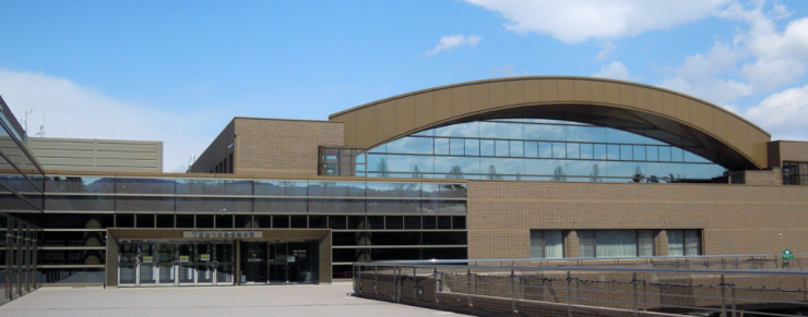 県営あづま総合体育館