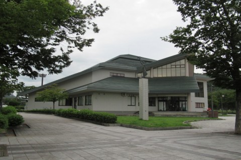 十六沼公園体育館