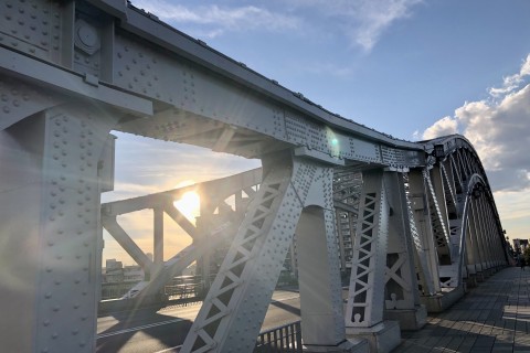 【初心者も安心】ノルディックウォーキングで楽しむ隅田川テラス＆スカイツリー～浅草