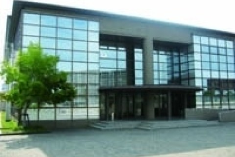 和歌山市立和歌山東公園体育館