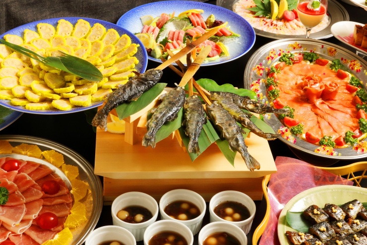 抽選会で休暇村１泊２食付きペア旅行券などをプレゼント