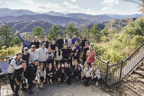 Onのアウトドアモデルの試し履きハイキング