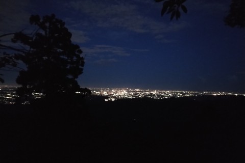 関東平野の夜景×山カフェ　高尾山ナイトハイク