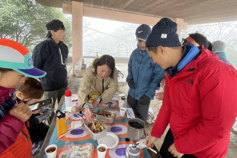 平日昼間　ゆかの山メシさんコラボ　高尾山ハイキング+山飯ランチ　約7キロ　3200円